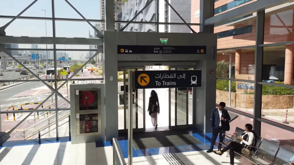 internet city metro station exit